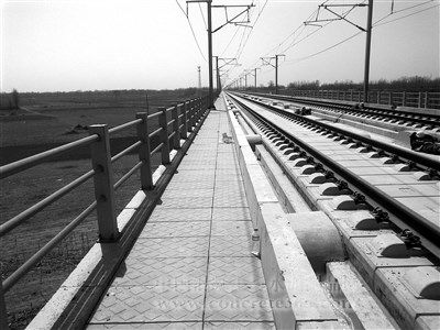 鐵電纜溝蓋板的保養(yǎng)