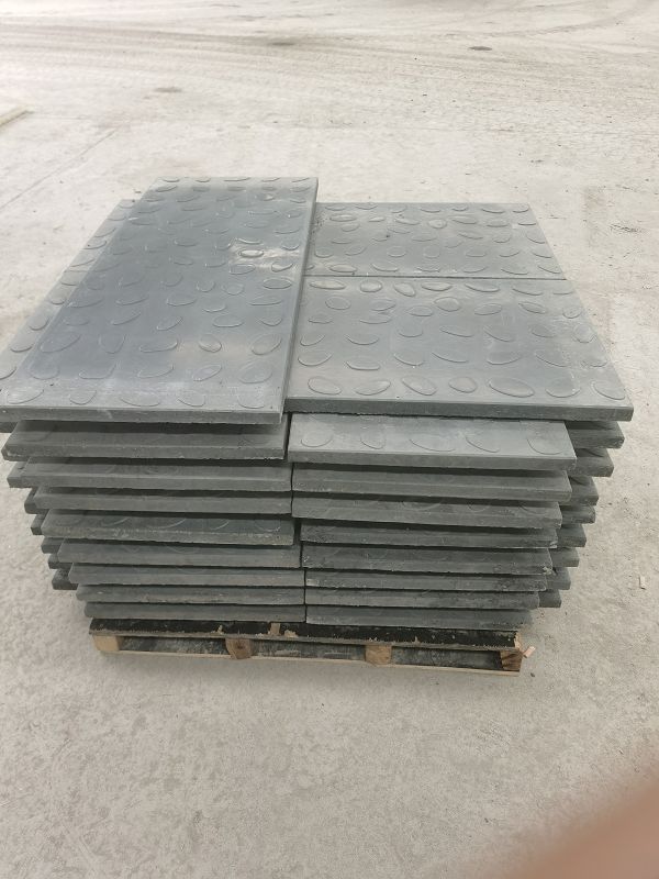 高鐵RPC蓋板廠家的注意事項(xiàng)